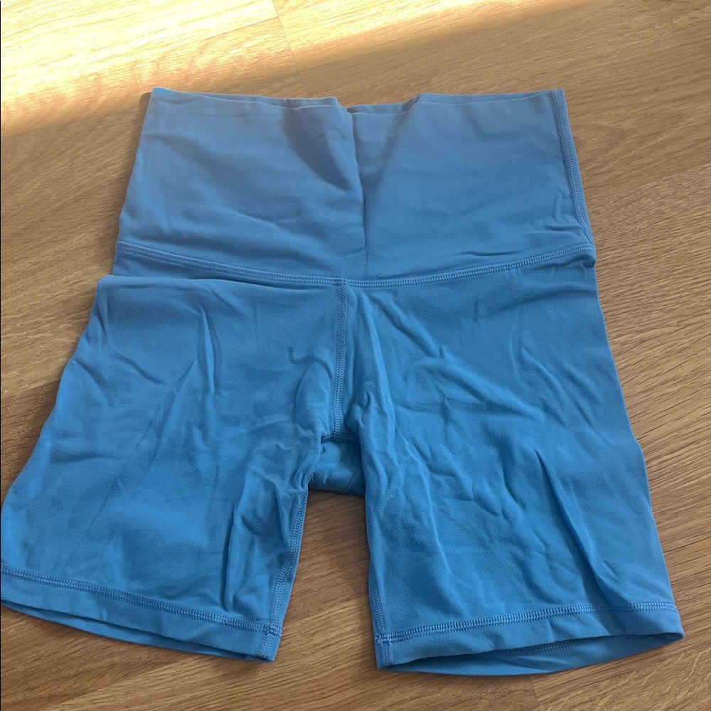 Aritzia Seamless Active Shorts - Blue Butter Soft